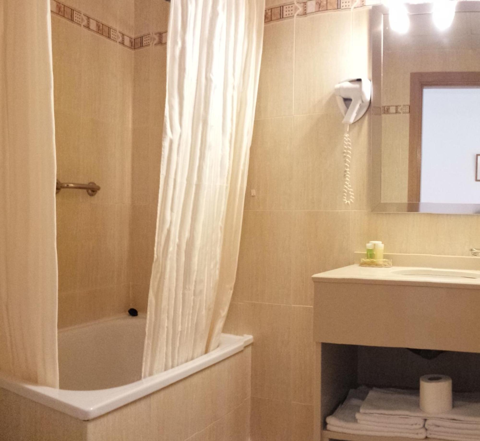 Hotel Goartin มาลากา ห้อง รูปภาพ
