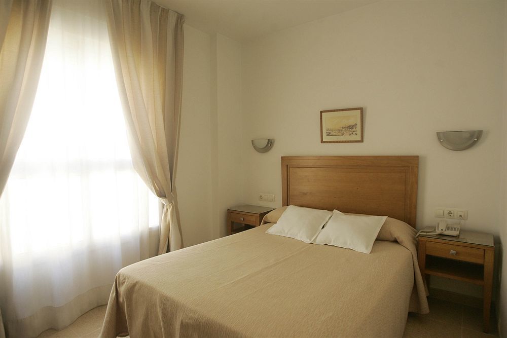 Hotel Goartin มาลากา ภายนอก รูปภาพ