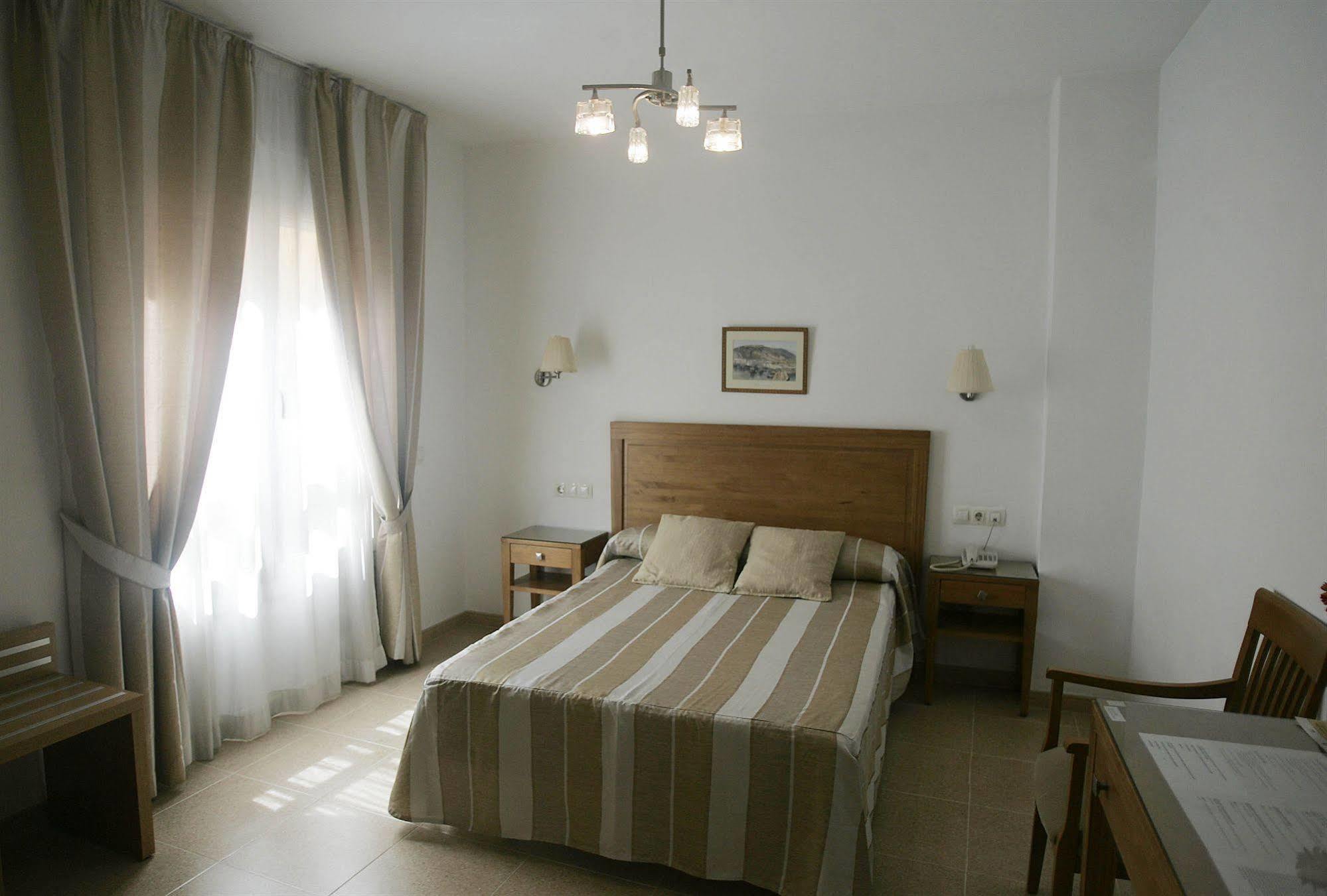 Hotel Goartin มาลากา ภายนอก รูปภาพ