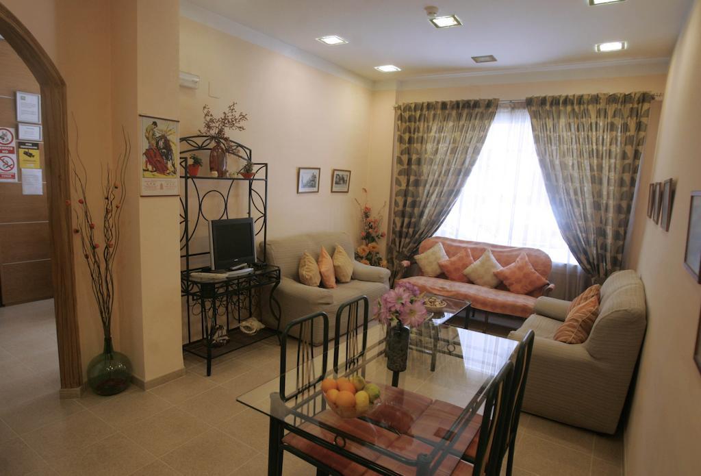 Hotel Goartin มาลากา ภายนอก รูปภาพ