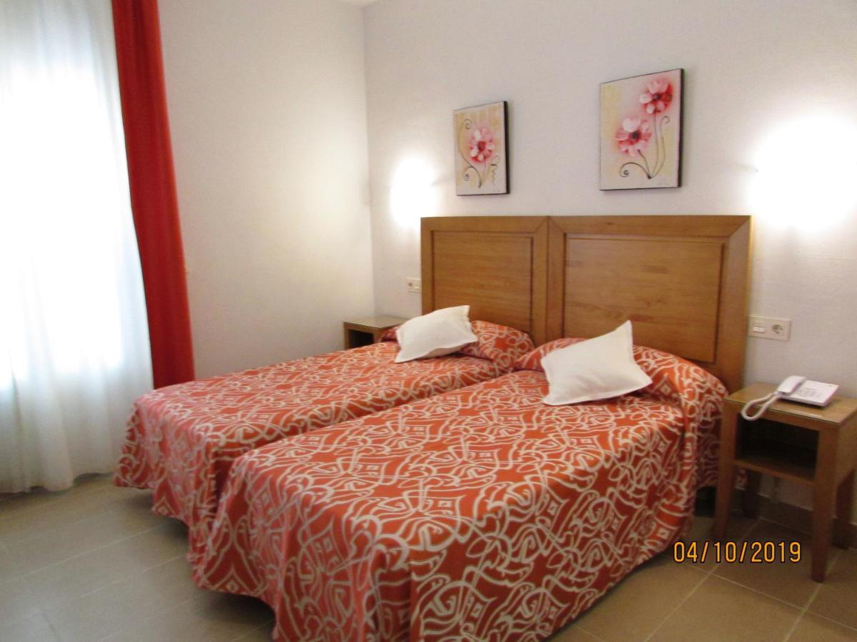 Hotel Goartin มาลากา ภายนอก รูปภาพ